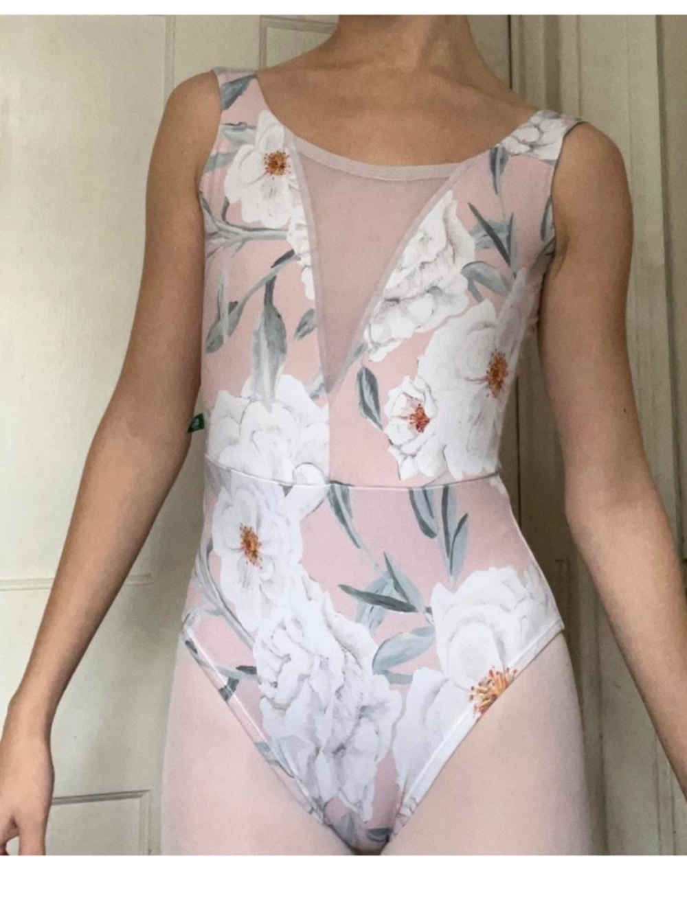 Eleve Floral Pink Mesh Insert Leotard size XS - like new!🌸